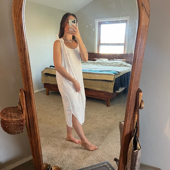 Cottage 100% Linen Midi dress - Picture 2 of 7